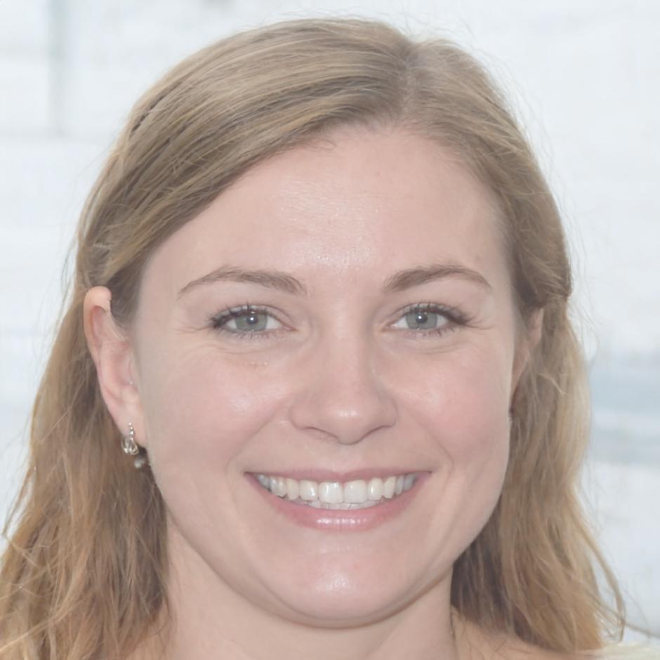 Margot Beaumont, directrice et fondatrice de quinelaphor, dans son bureau à Amiens